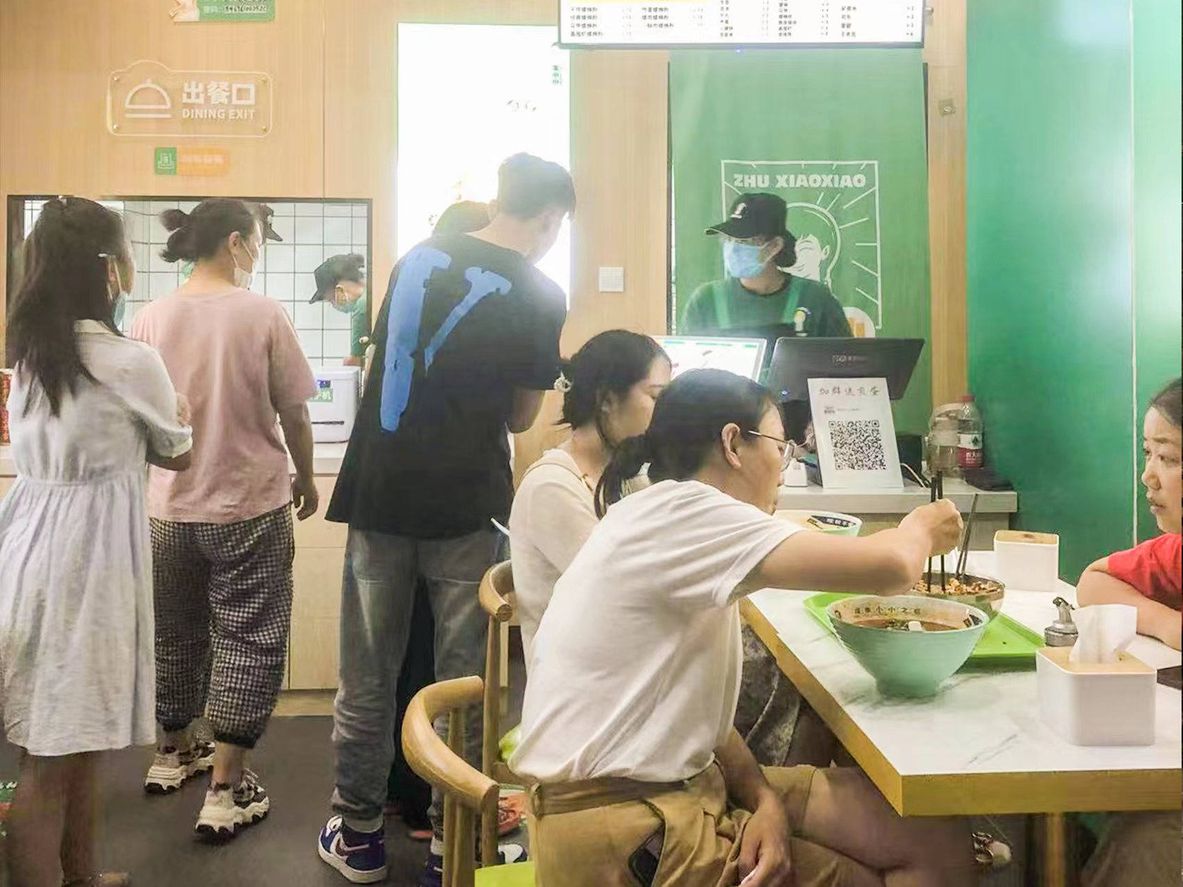 加盟柳州螺螄粉怎么樣？現在加盟晚不晚？
