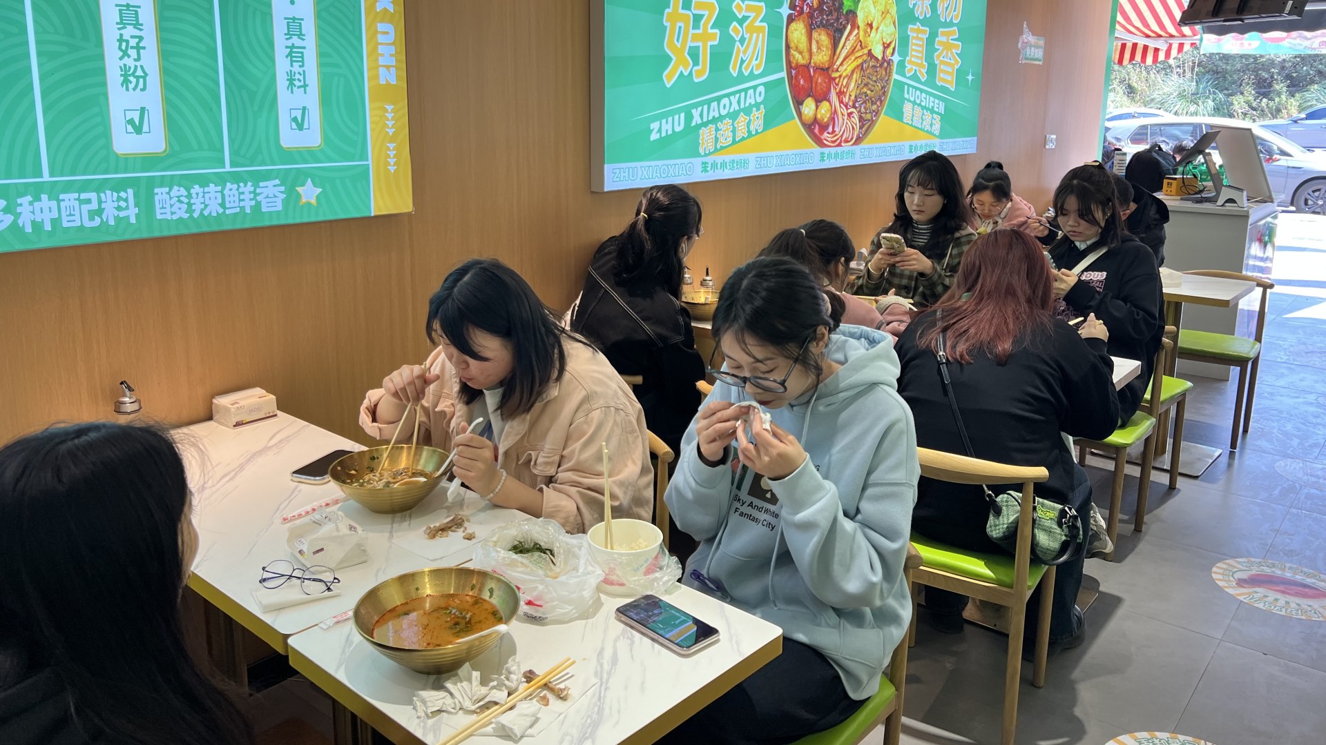 螺螄粉加盟：新手加盟螺螄粉品牌怎么選？