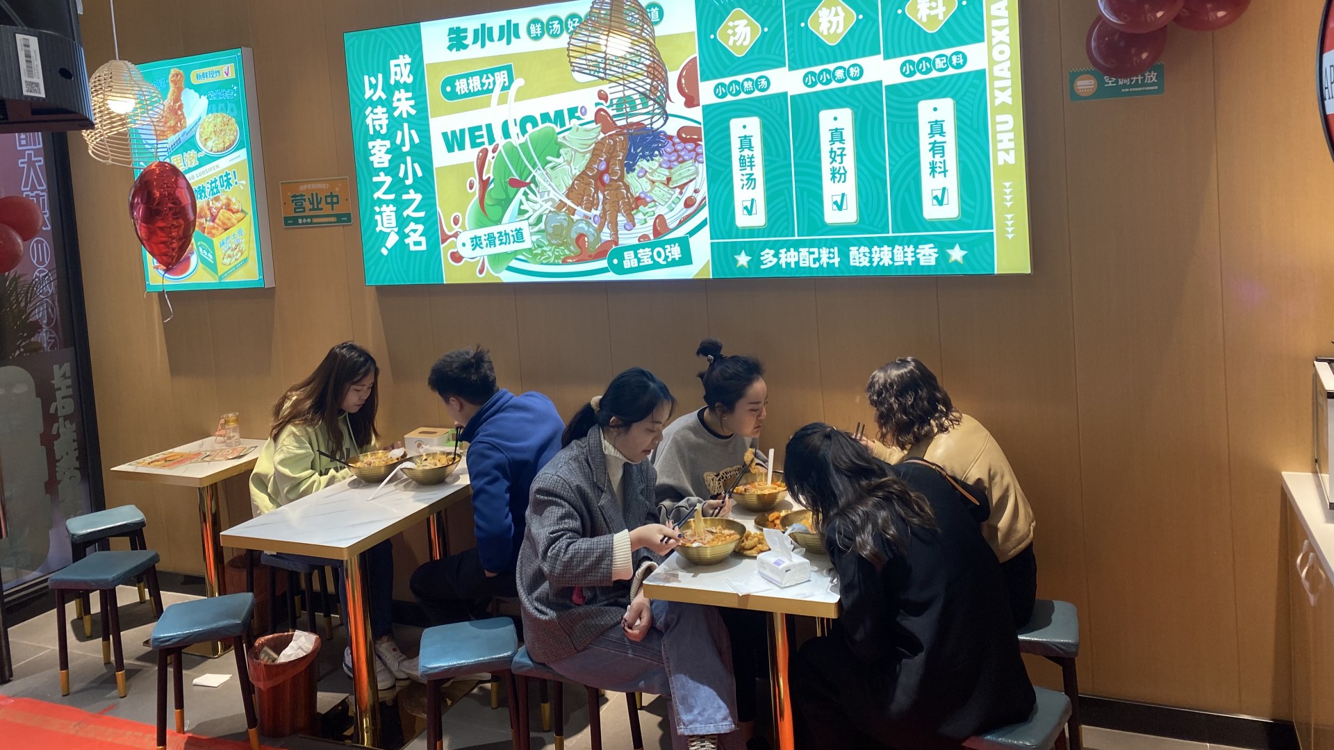 螺螄粉市場火爆，為什么朱小小螺螄粉如此受加盟商青睞