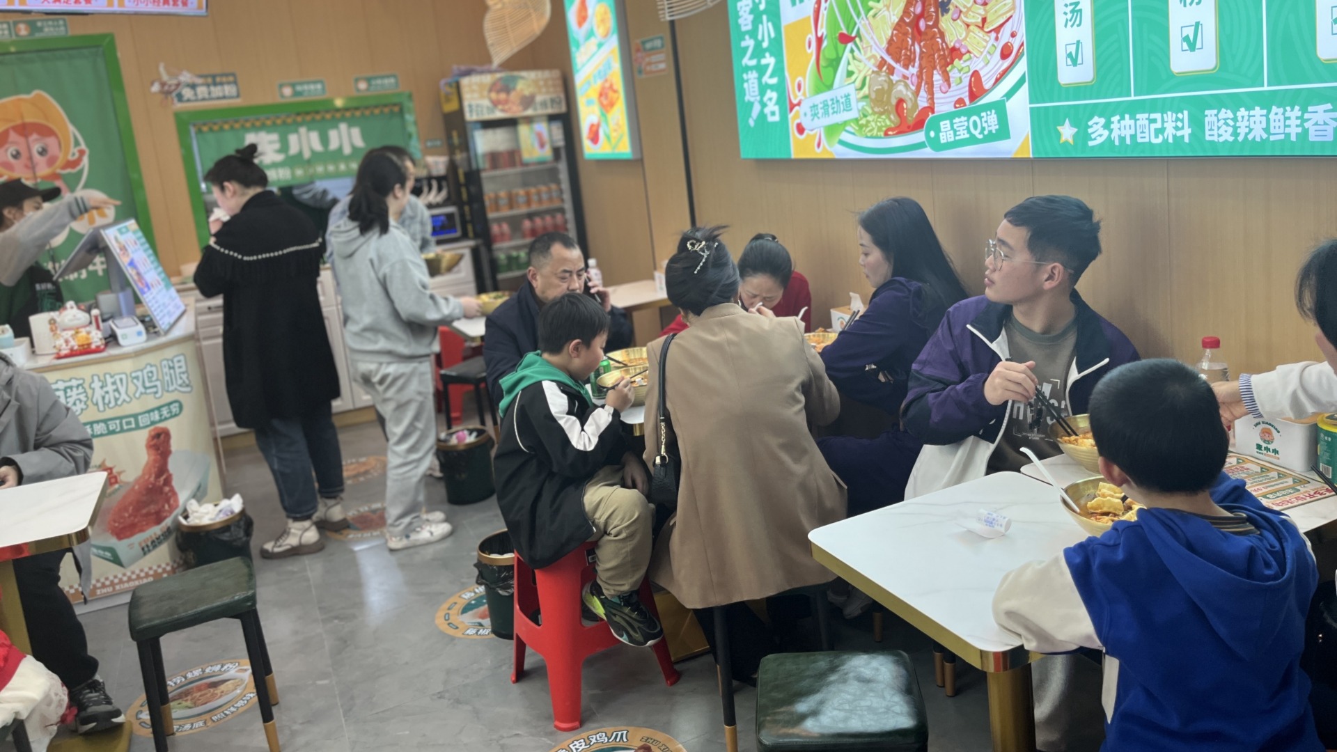朱小小螺螄粉口碑好，螺螄粉加盟選好品牌是關鍵
